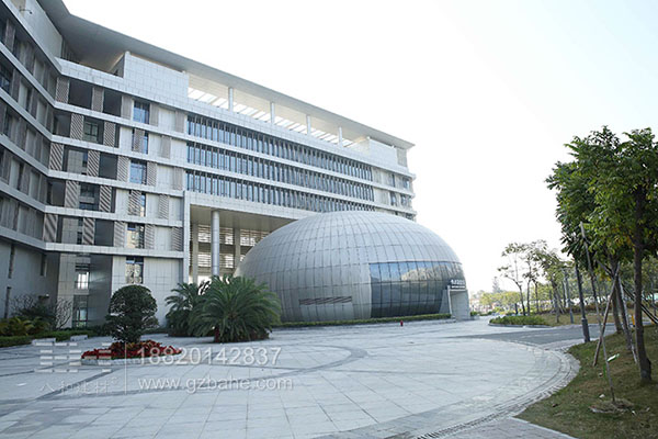深圳海濱醫院-鋁單板鋁方通-2.jpg